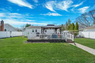 15 Lido Blvd, Lake Grove, NY 11755 - Photo 19