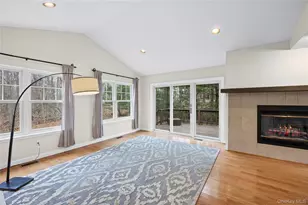 1 Princess Tree Ct, Port Jefferson, NY 11777 - Photo 3