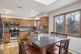 10 Harbor Rd, Hampton Bays, NY 11946 - Photo 11