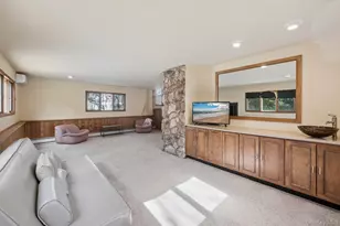 10 Harbor Rd, Hampton Bays, NY 11946 - Photo 21