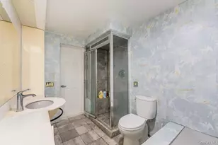 100 Great Neck Rd, Great Neck, NY 11021 - Photo 23