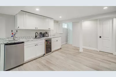 6 Crusader Lane, Nesconset, NY 11767 - Photo 33