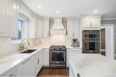 6 Crusader Lane, Nesconset, NY 11767 - Photo 23
