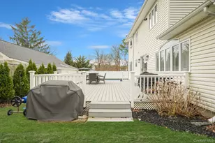 6 Crusader Ln, Nesconset, NY 11767 - Photo 15