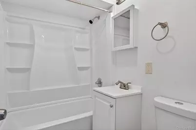 376 State Route 52 #6, Woodbourne, NY 12788 - Photo 15