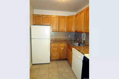 680 N Terrace Avenue #2D, Mount Vernon, NY 10552 - Photo 5