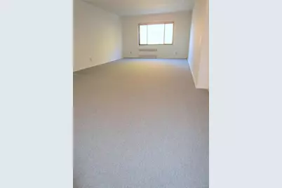 680 N Terrace Avenue #2D, Mount Vernon, NY 10552 - Photo 3