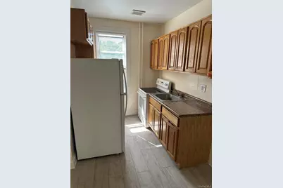 710 E 211th Street, Bronx, NY 10467 - Photo 3