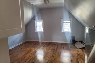 712 E 211th St, Bronx, NY 10467 - Photo 3