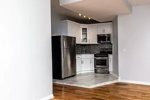 712 E 211th St, Bronx, NY 10467 - Photo 21