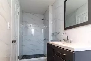 712 E 211th St, Bronx, NY 10467 - Photo 9