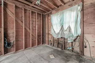 252-15 Horace Harding Expy, Little Neck, NY 11362 - Photo 11