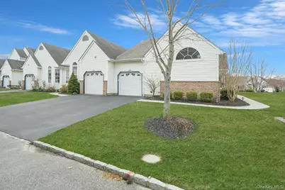 1601 Nicole Drive, Port Jefferson, NY 11776 - Photo 35