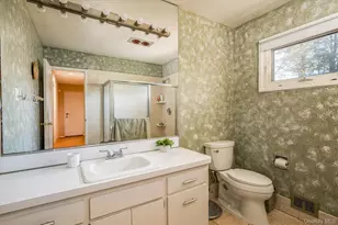 42 Netto Ln, Plainview, NY 11803 - Photo 11