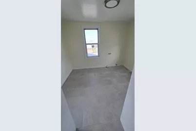 641 S 5th Avenue #2nd/3rd Floor, Mount Vernon, NY 10550 - Photo 3
