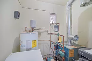 19 Goodwin Ln, Coram, NY 11727 - Photo 15