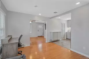 19 Goodwin Ln, Coram, NY 11727 - Photo 7