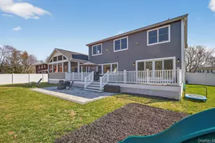 270 Edgewood Ave, Oakdale, NY 11769 - Photo 13