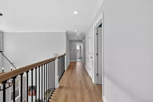 270 Edgewood Ave, Oakdale, NY 11769 - Photo 19