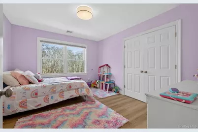 270 Edgewood Avenue, Oakdale, NY 11769 - Photo 23