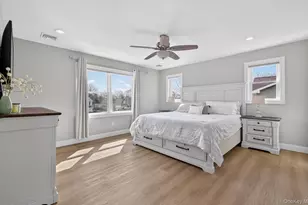 270 Edgewood Ave, Oakdale, NY 11769 - Photo 25