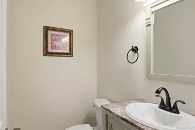 7 East Gate Lane, Setauket, NY 11733 - Photo 17