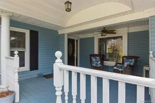 7 E Gate Ln, Setauket, NY 11733 - Photo 3