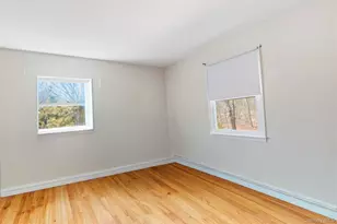 7 E Gate Ln, Setauket, NY 11733 - Photo 23