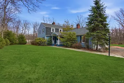 7 E Gate Lane, Setauket, NY 11733 - Photo 1