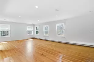 7 E Gate Ln, Setauket, NY 11733 - Photo 21