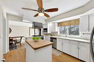 18 Taylor Rd, Elmsford, NY 10523 - Photo 3