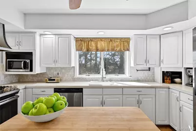 18 Taylor Road, Elmsford, NY 10523 - Photo 13