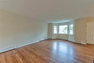 44 Westminster Dr, Shirley, NY 11967 - Photo 9