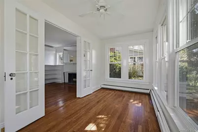 151 Hillcrest Avenue, Manhasset, NY 11030 - Photo 13