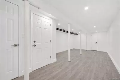 9558 113th Street, Richmond Hill, NY 11419 - Photo 7