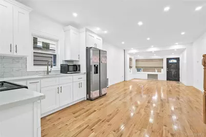 9558 113th Street, Richmond Hill, NY 11419 - Photo 15