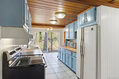 45 Eastwood Road, Miller Place, NY 11764 - Photo 17