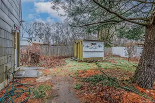 1 Bear St, Selden, NY 11784 - Photo 25