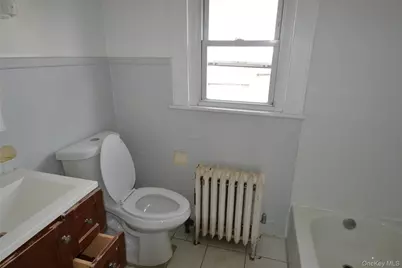 181 Forest Avenue, Roosevelt, NY 11575 - Photo 13