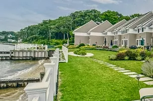 49 Canoe Place Rd, Hampton Bays, NY 11946 - Photo 15