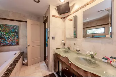 33 W Lakeland Street, Bay Shore, NY 11706 - Photo 7
