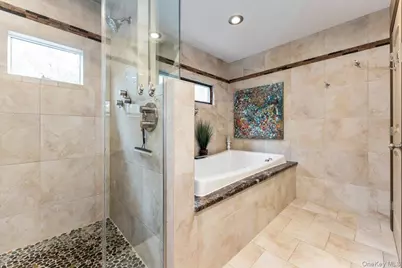 33 W Lakeland Street, Bay Shore, NY 11706 - Photo 5