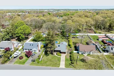 33 W Lakeland Street, Bay Shore, NY 11706 - Photo 23