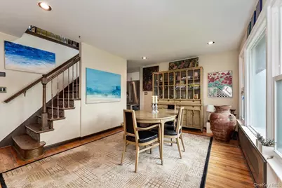 33 W Lakeland Street, Bay Shore, NY 11706 - Photo 3