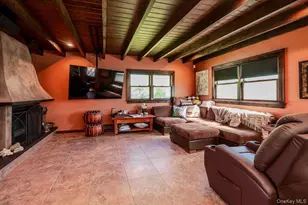 33 W Lakeland St, Bay Shore, NY 11706 - Photo 15