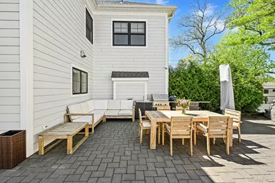 407 Wilmot Road, New Rochelle, NY 10804 - Photo 43