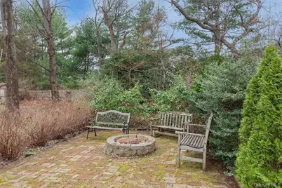 10 Liso Drive, Mount Sinai, NY 11766 - Photo 27