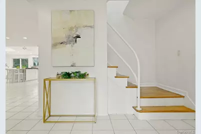 74 Rockland Drive, Jericho, NY 11753 - Photo 3