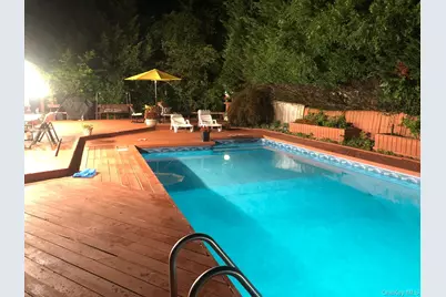 74 Rockland Drive, Jericho, NY 11753 - Photo 21