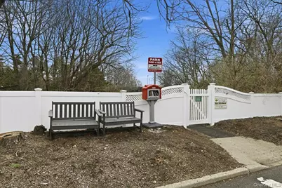 74 Rockland Drive, Jericho, NY 11753 - Photo 25